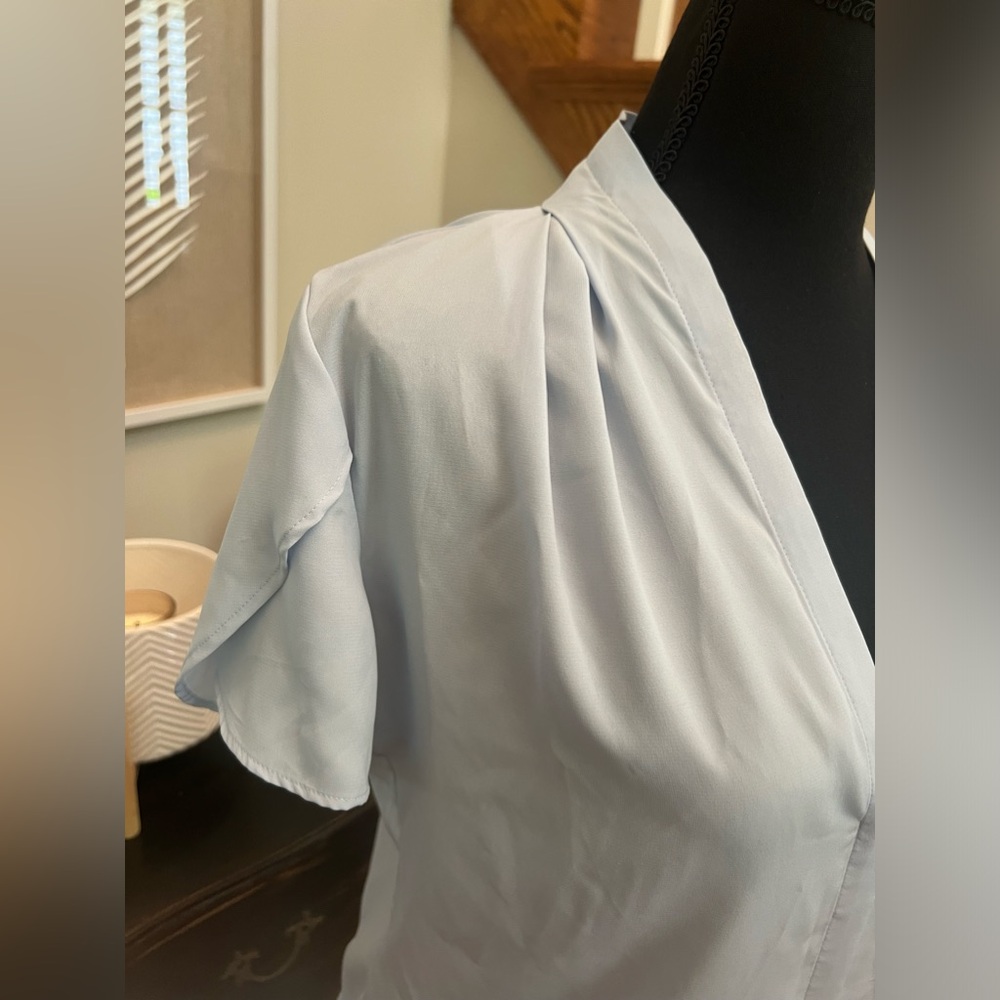 Calvin Klein Flutter Sleeve Blouse Size Medium Li… - image 5